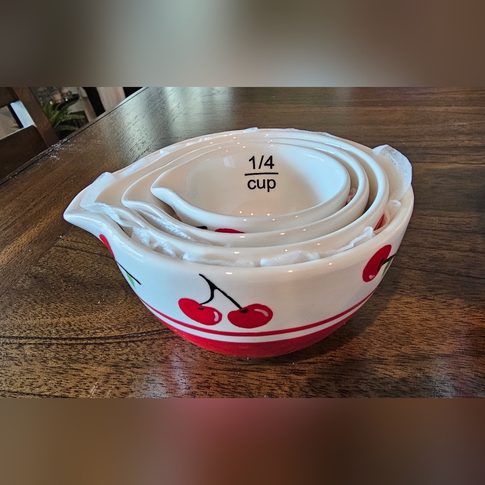 Potter's Studio Ceramic Cherries Bowl Sets. Total of 11 Bowls.All New Never Used - Picture 4 of 10